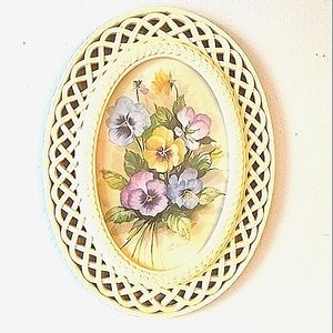 Homco Pansies picture faux wicker lattice